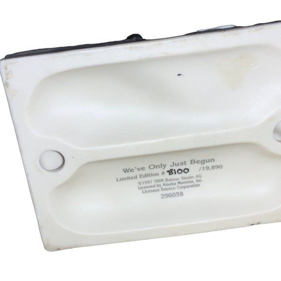 Enesco Bisque 1997 "We've Only Just Begun" Limited Edition Figurine 296058 - Picture 7 of 11